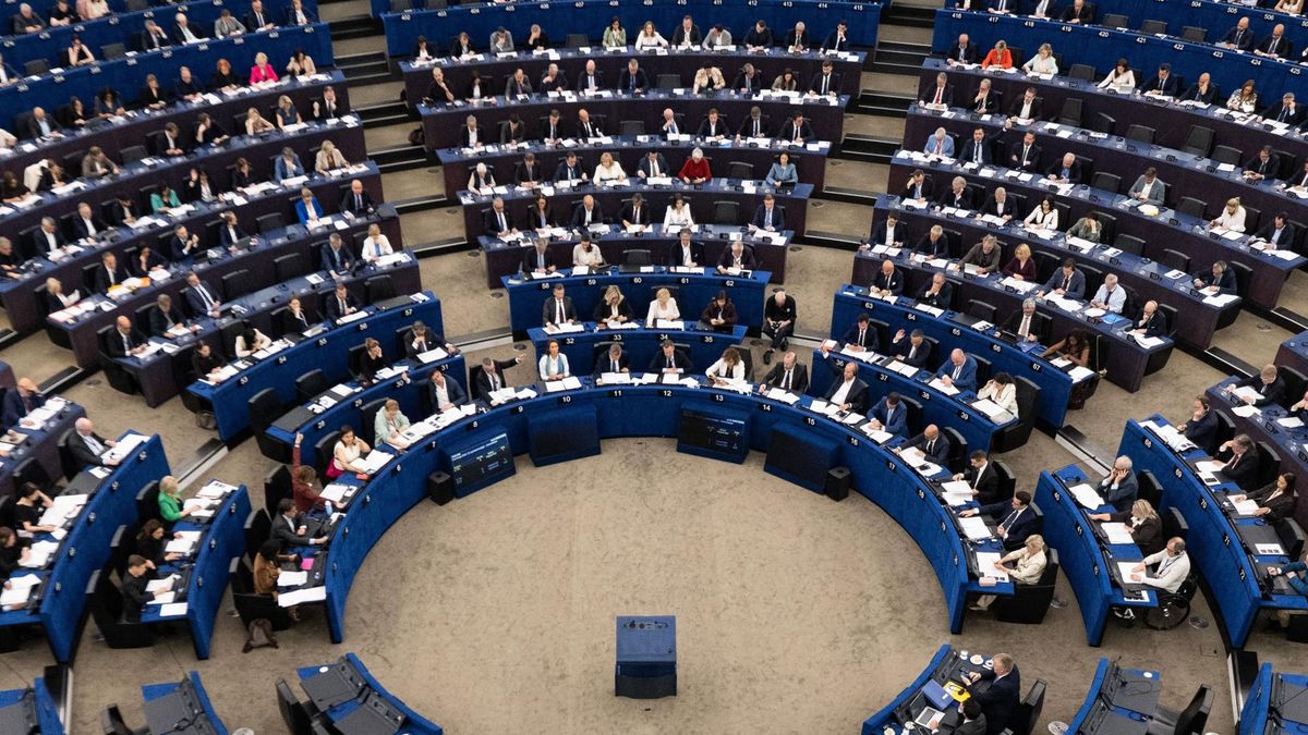 Bekérette az EU az orosz ügyvivőt a Kijevet érő csapásokkal kapcsolatos fenyegetések miatt