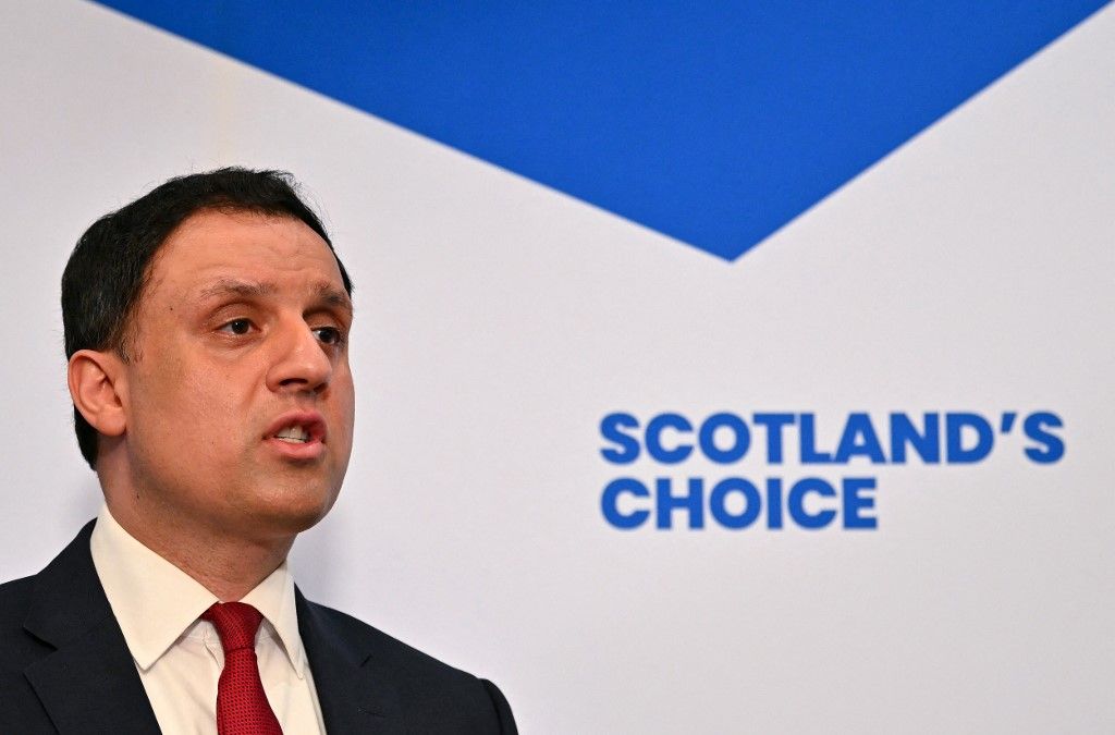 Scottish Labour leader Anas Sarwar speaks during a press conference in Glasgow on February 9, 2026, at which he called for Britain's Prime Minister Keir Starmer to resign. Keir Starmer's position as UK prime minister looked increasingly fragile Monday after Labour's leader in Scotland called for him to resign for appointing Peter Mandelson as US ambassador despite links to US convicted sex offender Jeffrey Epstein.  "The distraction needs to end, and the leadership in Downing Street has to change," Anas Sarwar told a press conference in Glasgow, as Starmer's decision on Mandelson continues to haunt him. (Photo by ANDY BUCHANAN / AFP)