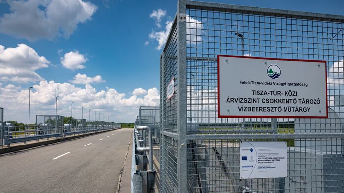 "Vizet a tájba akció" Riport a tiszabecsi aszály és árvíz védekezésről