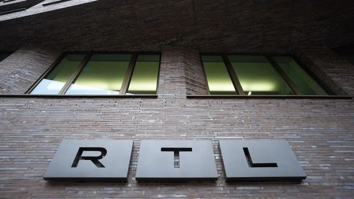 Örülhet a baloldali sajtó: Magyar Péter kiosztja a hálaposztokat