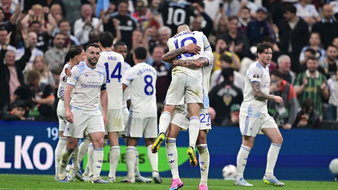 Európa-liga-döntő
ISTANBUL, TURKIYE - MAY 20: Morgan Rogers (27) of Aston Villa celebrates his goal with teammates during the UEFA Europa League final match between Freiburg and Aston Villa at Besiktas Park in Istanbul, Turkiye, on May 20, 2026. Serhat Ca