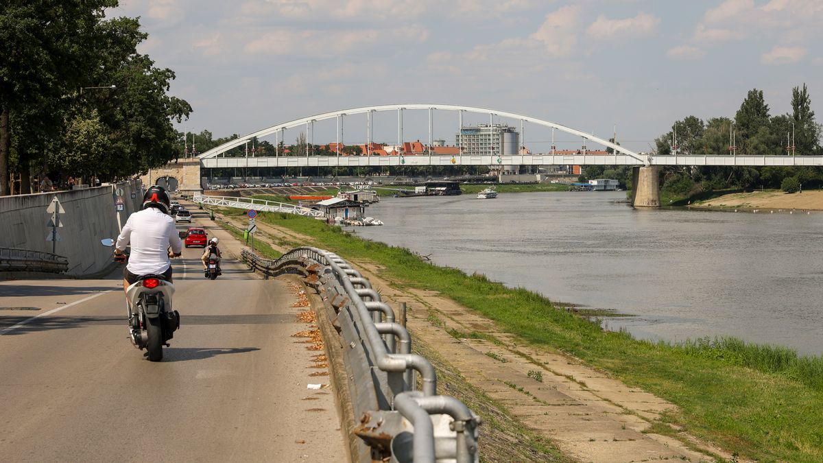 The Tisza River: A Symbol Reclaimed and Critiqued