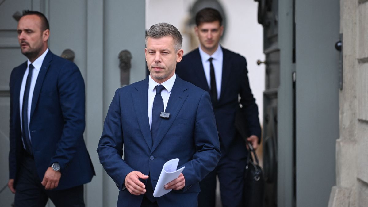 Magyar Begins European Diplomatic Tour in Berlin and Paris
