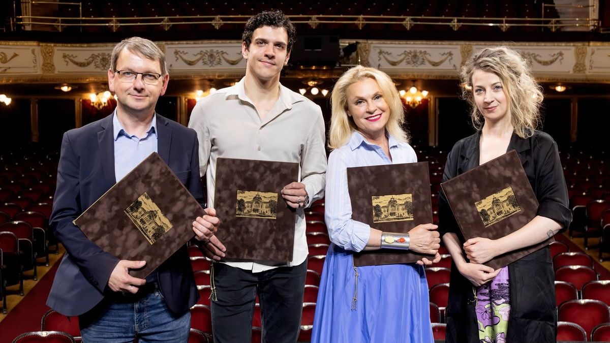 Vígszínház recognizes its most active actors