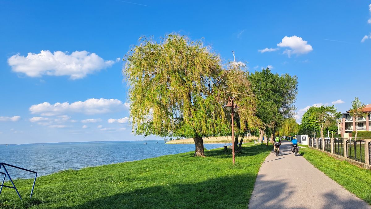 Újabb Balaton-parti városban tiltották meg a köztéri alkoholfogyasztást, itt vannak a részletek