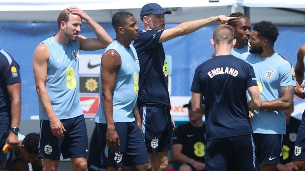 English national team robbed before World Cup start