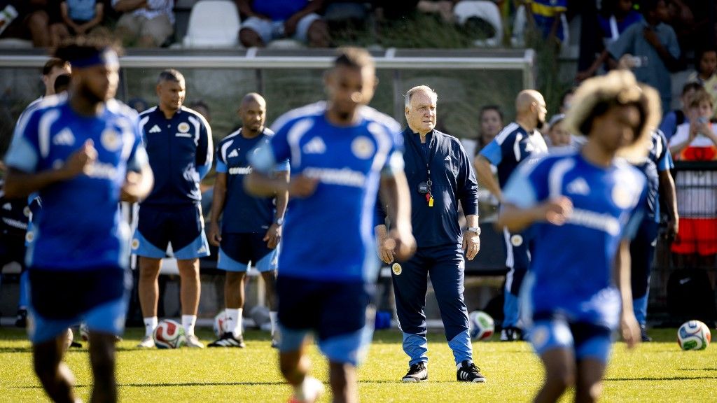 Dick Advocaat, a curacaói válogatott szövetségi kapitánya
