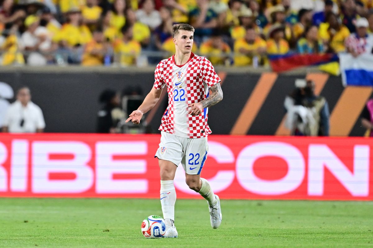 ORLANDO, FLORIDA - MARCH 26: Luka Vuskovic of Croatia controls the ball during the international friendly match between Colombia and Croatia at Camping World Stadium on March 26, 2026 in Orlando, Florida.   Julio Aguilar/Getty Images/AFP (Photo by Julio Aguilar / GETTY IMAGES NORTH AMERICA / Getty Images via AFP)