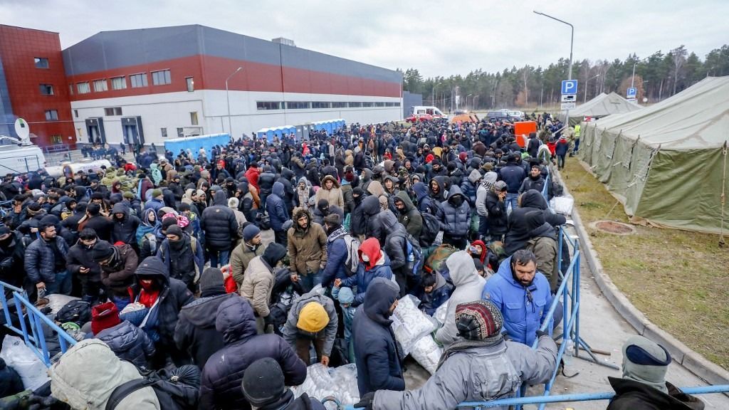 Egy 7716 férőhelyes migránstábor éves fenntartása akár 12–13 milliárd forintba is kerülhet