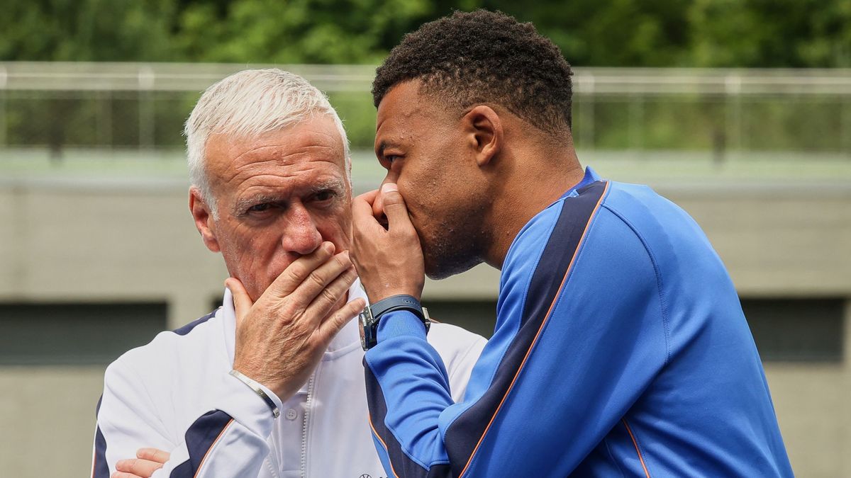 Didier Deschamps szerint Kylian Mbappe kiváló csapatkapitány