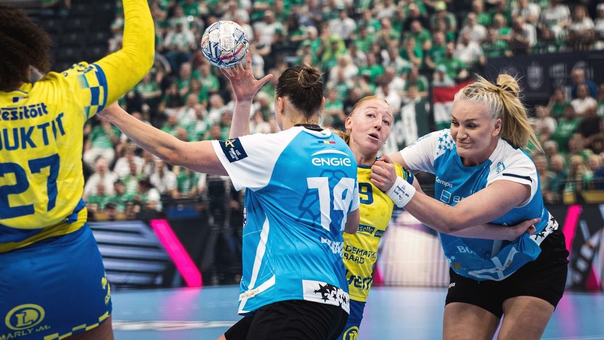 'You want me to stop you?' Romanian Journalist and CSM Player Clash in Budapest