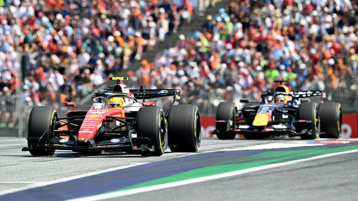 Verstappen és Hamilton nagyot csatázott, aztán jött az összeomlás
