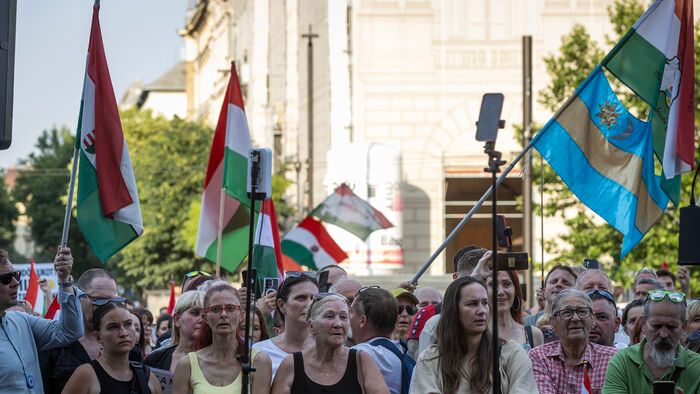 Patrióta tüntetés Kossuth tér a migrációs paktum és a genderpropaganda ellen
