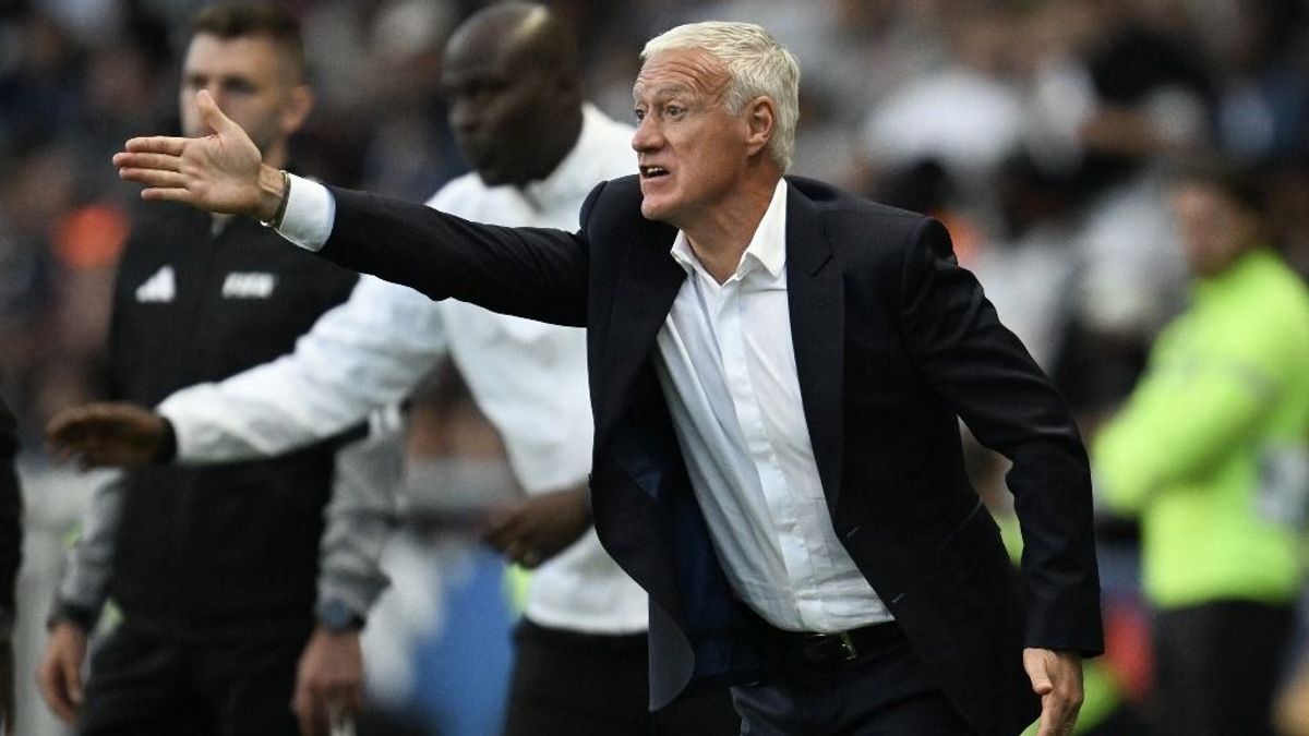Deschamps hazament a pofonért, új topfavorit a vb előtt