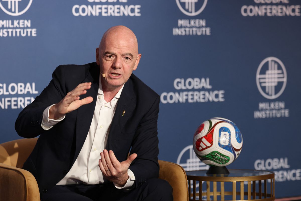 Gianni Infantino FIFA-elnök korábbi szavai nem igazolódtak be a labdarúgó-vb 2026 rajtja előtti napokban