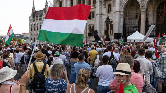 Patrióta tüntetés Kossuth tér a migrációs paktum és a genderpropaganda ellen