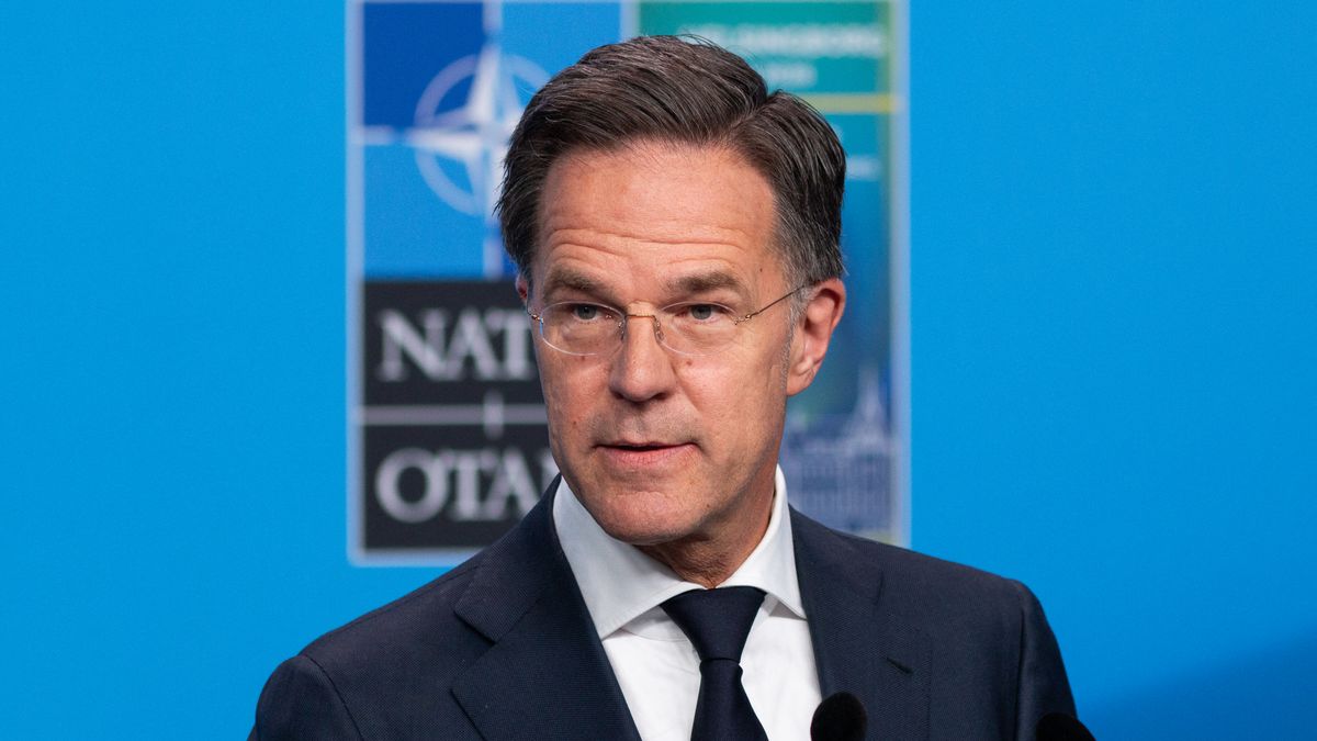 Bajban a NATO, feszült hónapok elé néznek a tagállamok