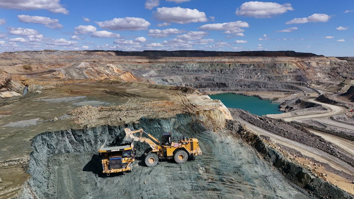 Lugas
A drone view shows a bulldozer loading ore into a dump truck during operations at Varvarinskoye gold deposit in the Kostanay region, Kazakhstan, April 15, 2025. REUTERS/Pavel Mikheyev