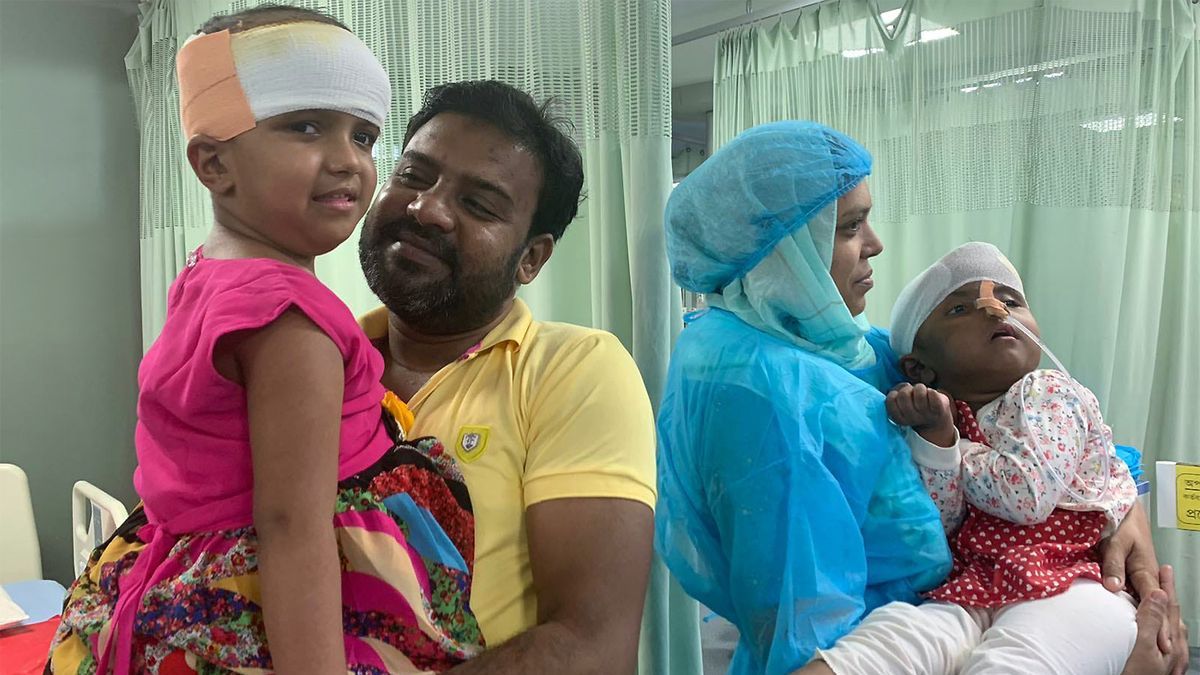 Első fokon elmarasztaló ítélet született a bangladesi sziámi ikrek ügyében