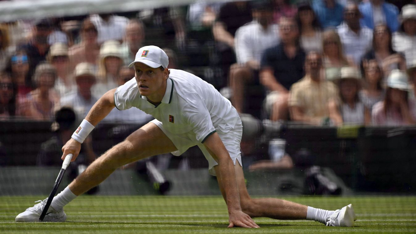 Sinner vérző lábbal szenvedett Djokovics honfitársa ellen Wimbledon centerpályáján