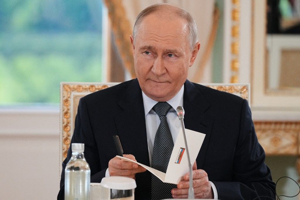 Vlagyimir Putyin június 4-én nemzetközi sajtótájékoztatót tartott