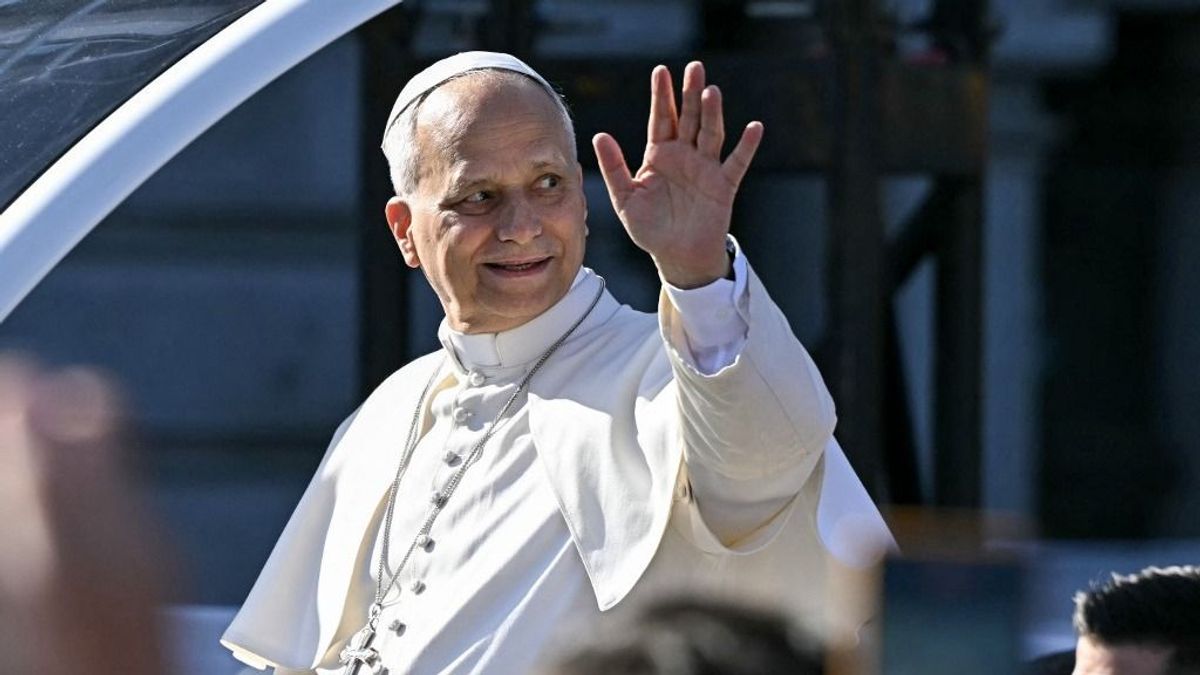 Pope Leo XIV draws over 1.2 million to Madrid Mass
