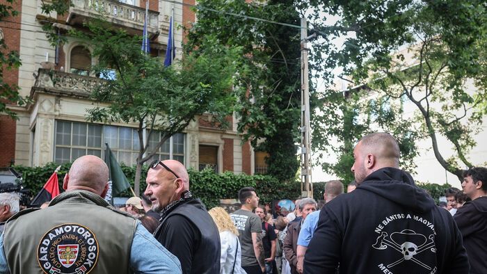 Fejes Rudolf Anzelm melletti tüntetés Románia budapesti nagykövetsége