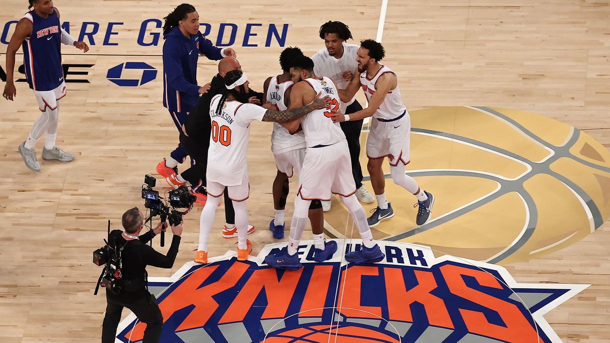 Az év dobásával írt történelmet a New York az NBA döntőjében - videó