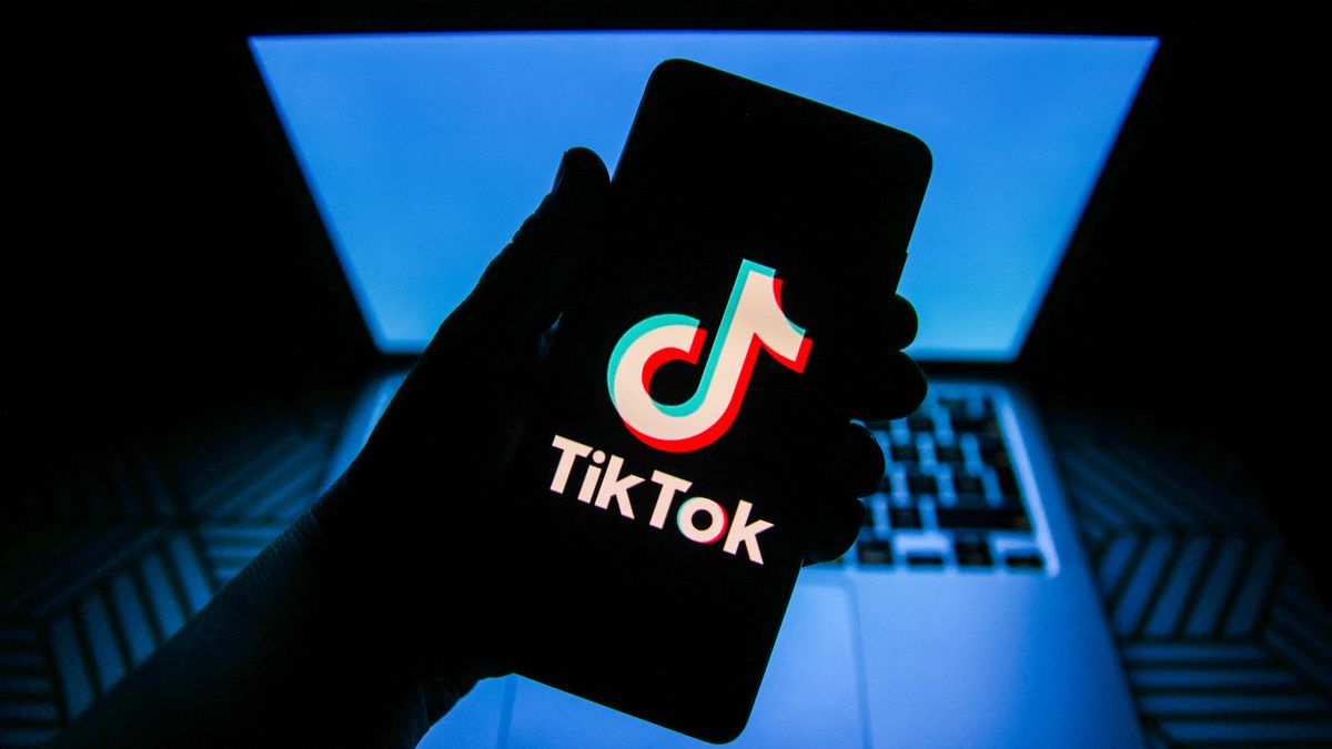 Fenyegeti Brüsszel a TikTokot, mert nem vigyáz a kiskorúakra