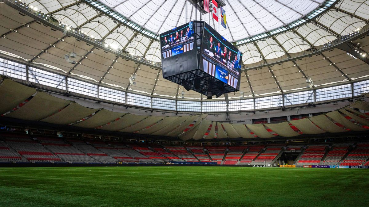 A FIFA azért döntött a palackok betiltása mellett, hogy megelőzze a játékosokat és a résztvevőket fenyegető kockázatokat és sérüléseket