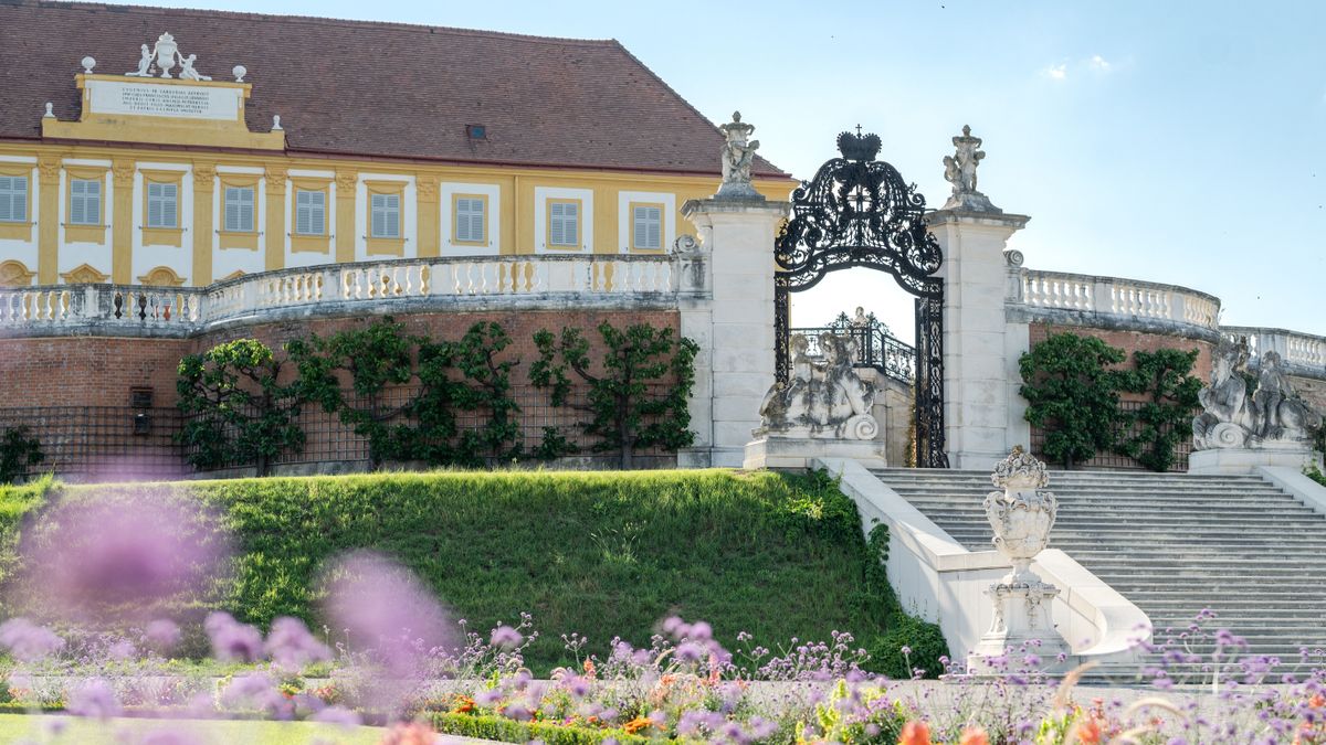 Baroque Garden Artistry Explored at Austria's Schloss Hof Exhibition