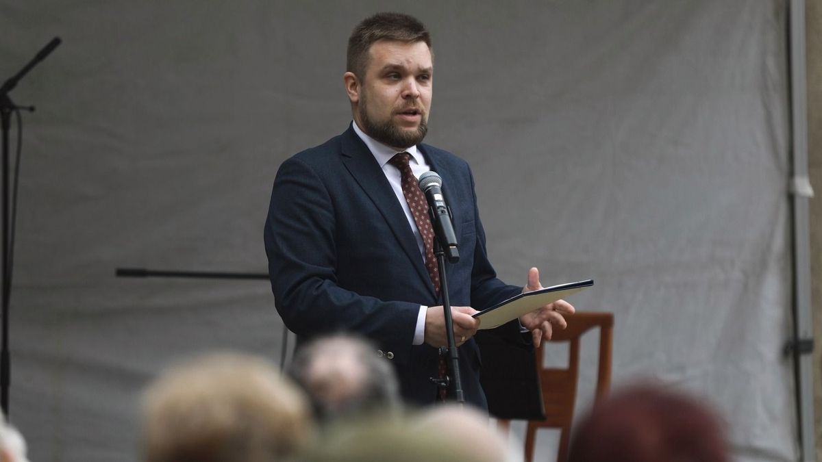 Győr implicated in large-scale corruption case involving 2 billion forint bribes