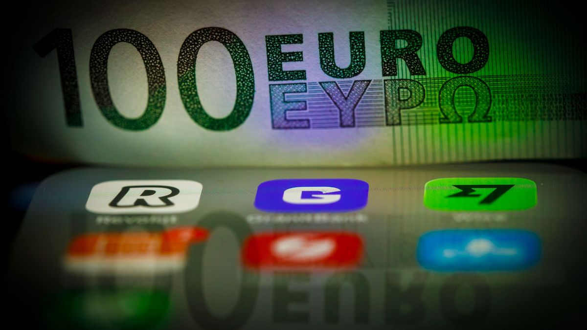 Nem mindegy, milyen napszakban vásárolunk eurót a nyaraláshoz