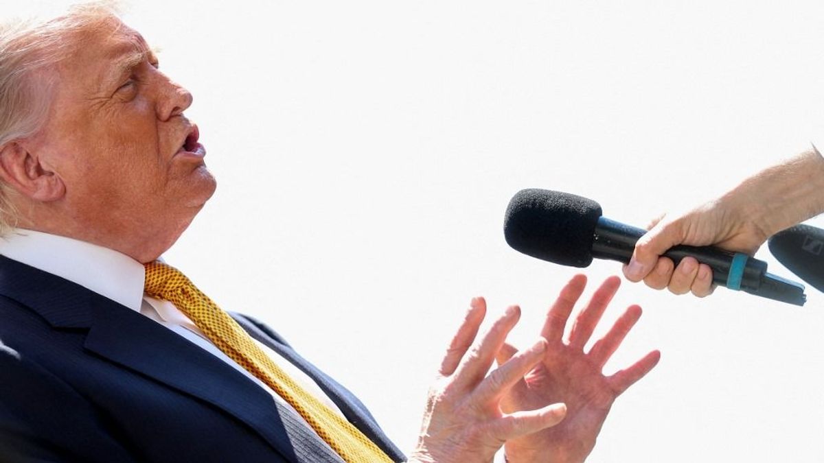 Trump faképnél hagyta a riportert, és élesen bírálta a liberális médiát + videó