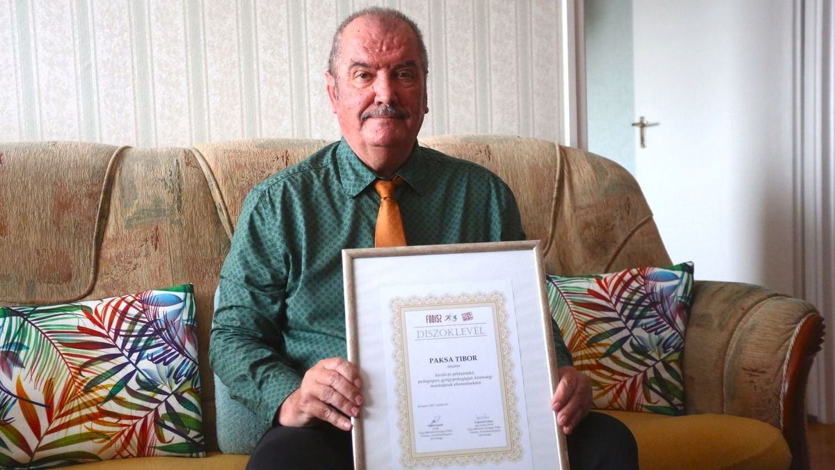 Hungarian Teacher Pursues 'Renaissance Man' Ideal Through Prolific Press Correspondence