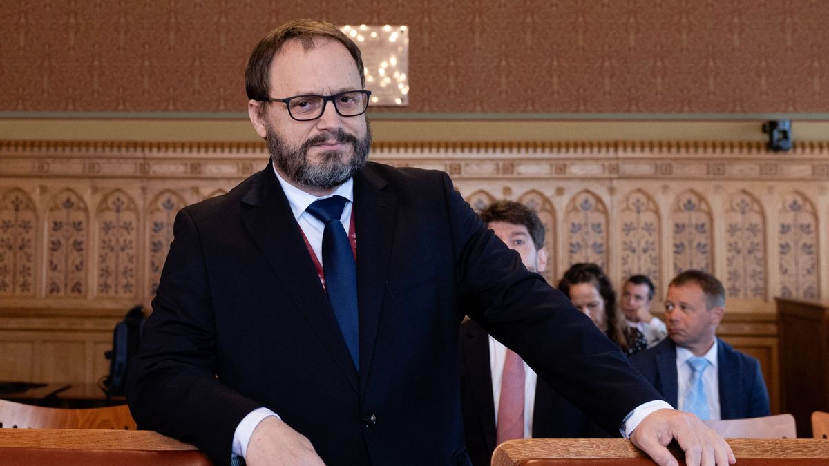 „Hazudtak a kampányban, és most is hazudnak” – pusztító erejű kritika érkezett Magyar Péterék gazdasági teljesítményéről