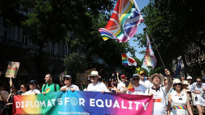 Pride felvonulás Hadja Lahbib