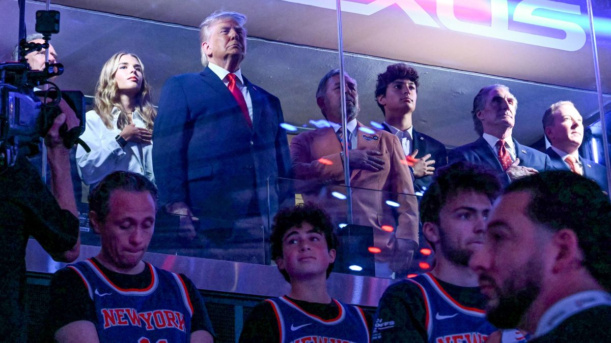 Trumpot először kifütyülték, majd bealudt az NBA-döntőben + videó