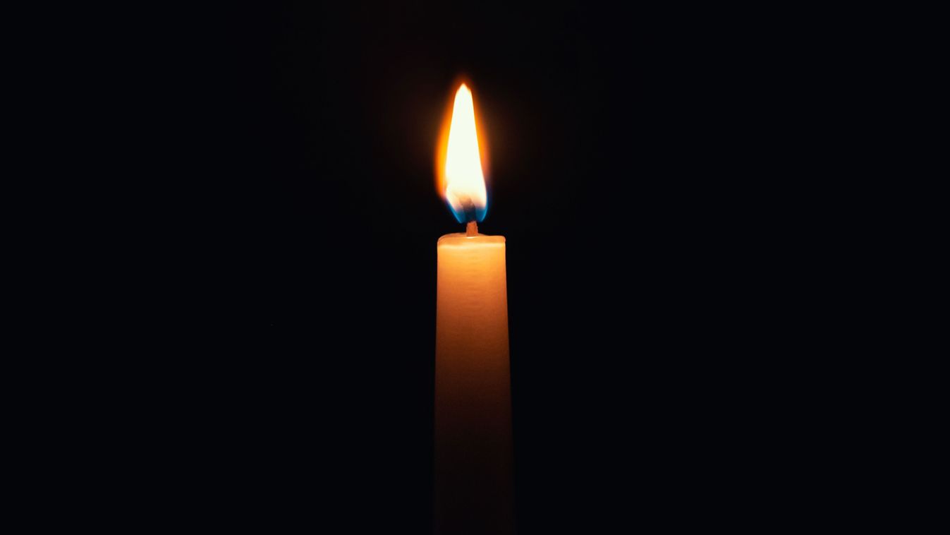 Candle burning in darkness over black background. Commemoration, necrology notice concept.

2415007781
Shutterstock
Proxima Studio