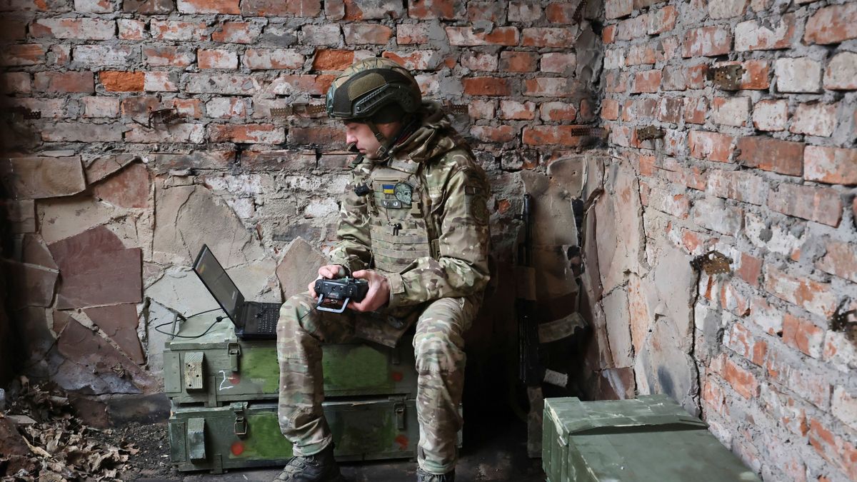 Füst és robbanások: Oroszország lángokban az ukrán csapások után