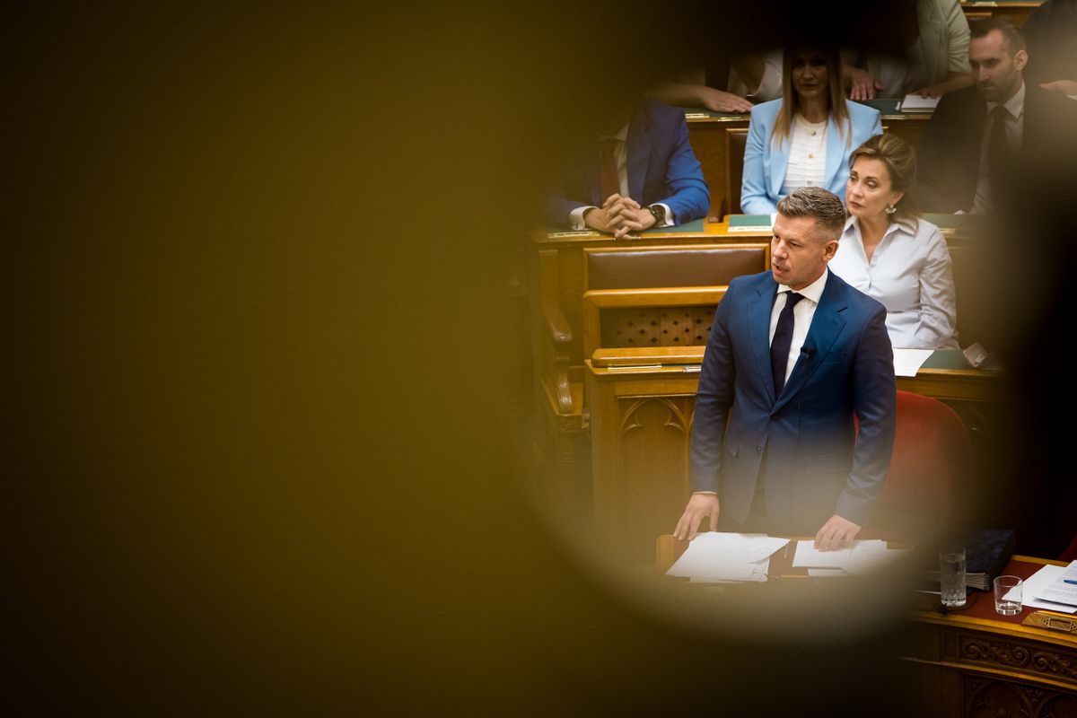Országgyűlés Parlament Magyar Péter