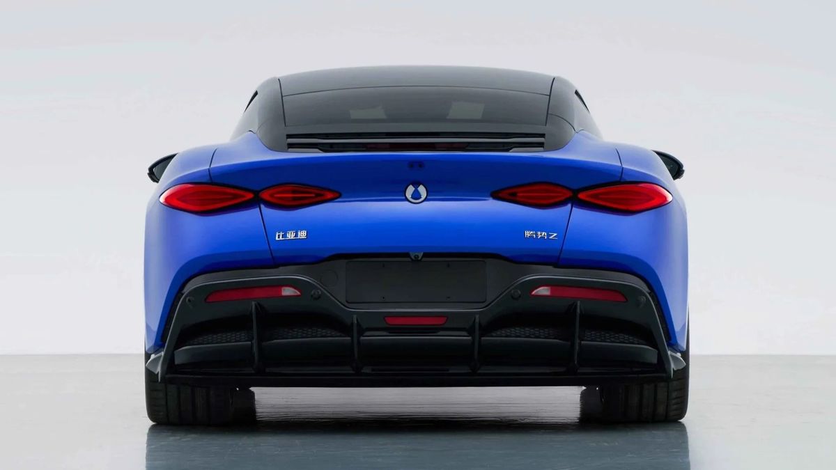 Denza Z
