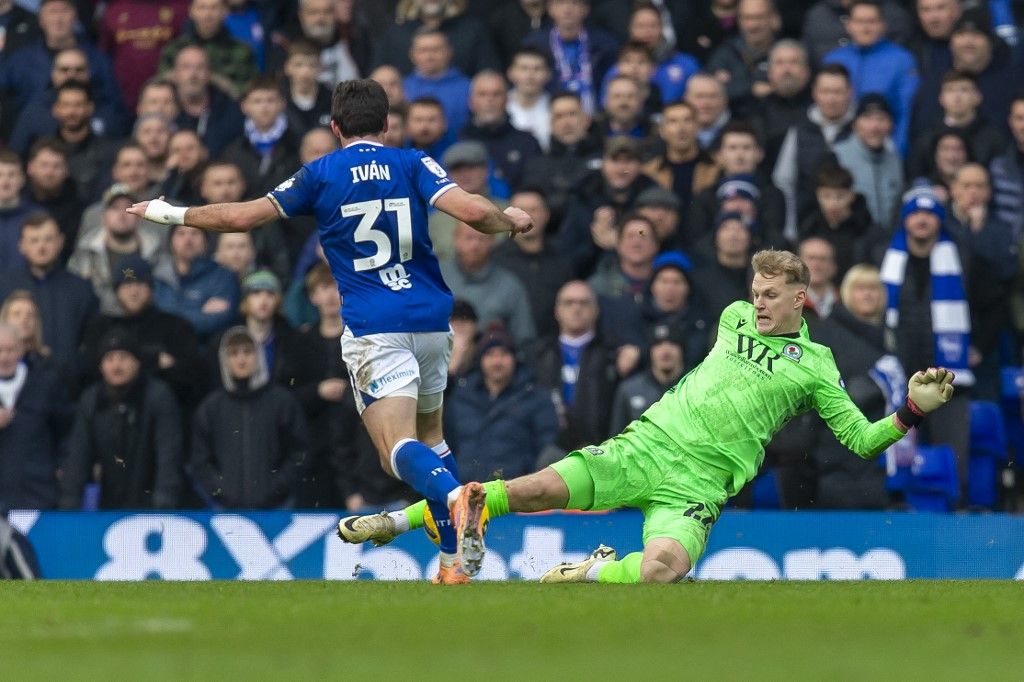 Tóth Balázs elhagyhatja a Blackburn csapatát, Marco Rossi válogatottjának kezdő kapusa szintet léphet