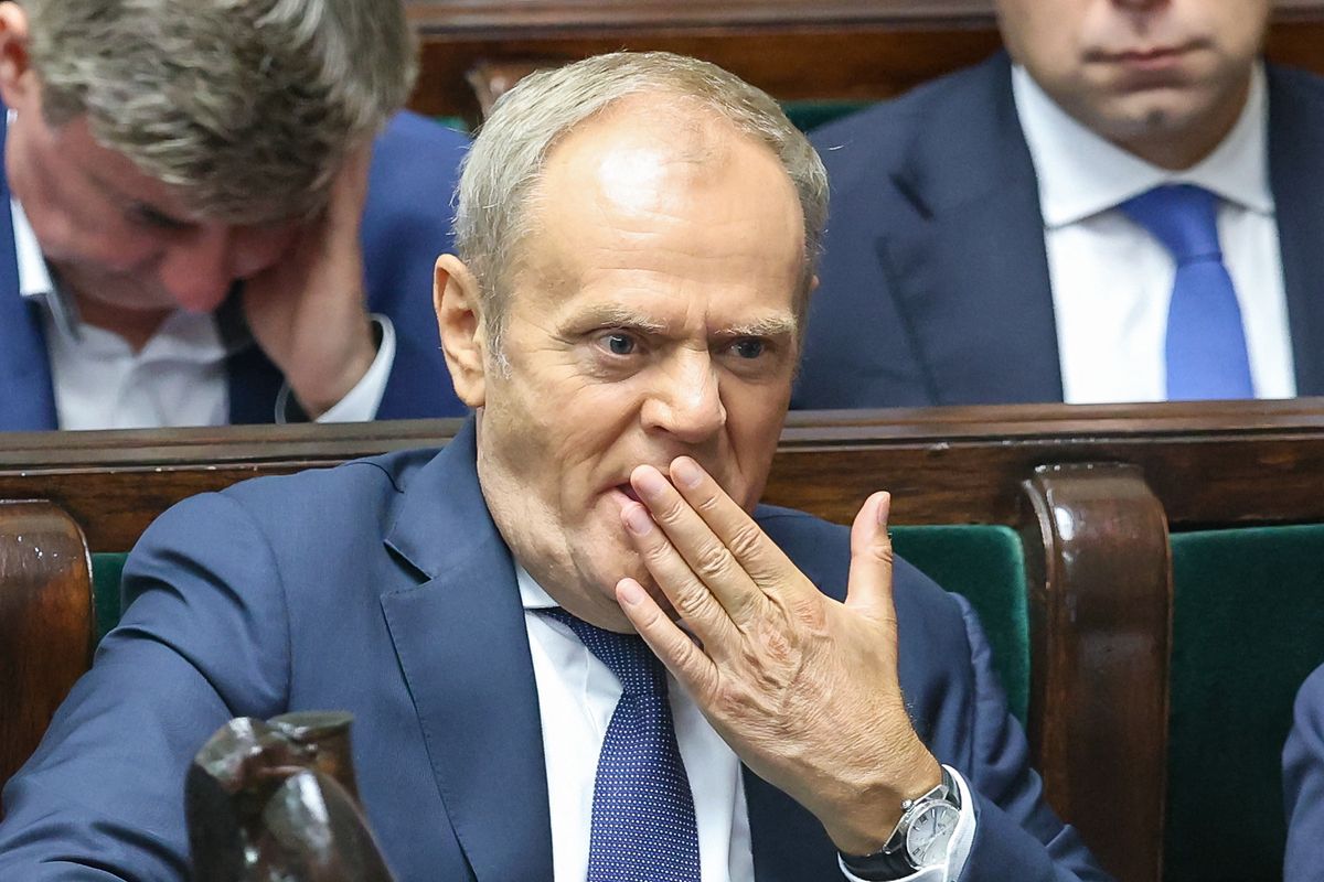 Donald Tusk lengyel miniszterelnök a kormányzása első pillanatától fogva a politikai bosszúhadjáratot vezeti (Fotó: FOTO OLIMPIK / NurPhoto)
