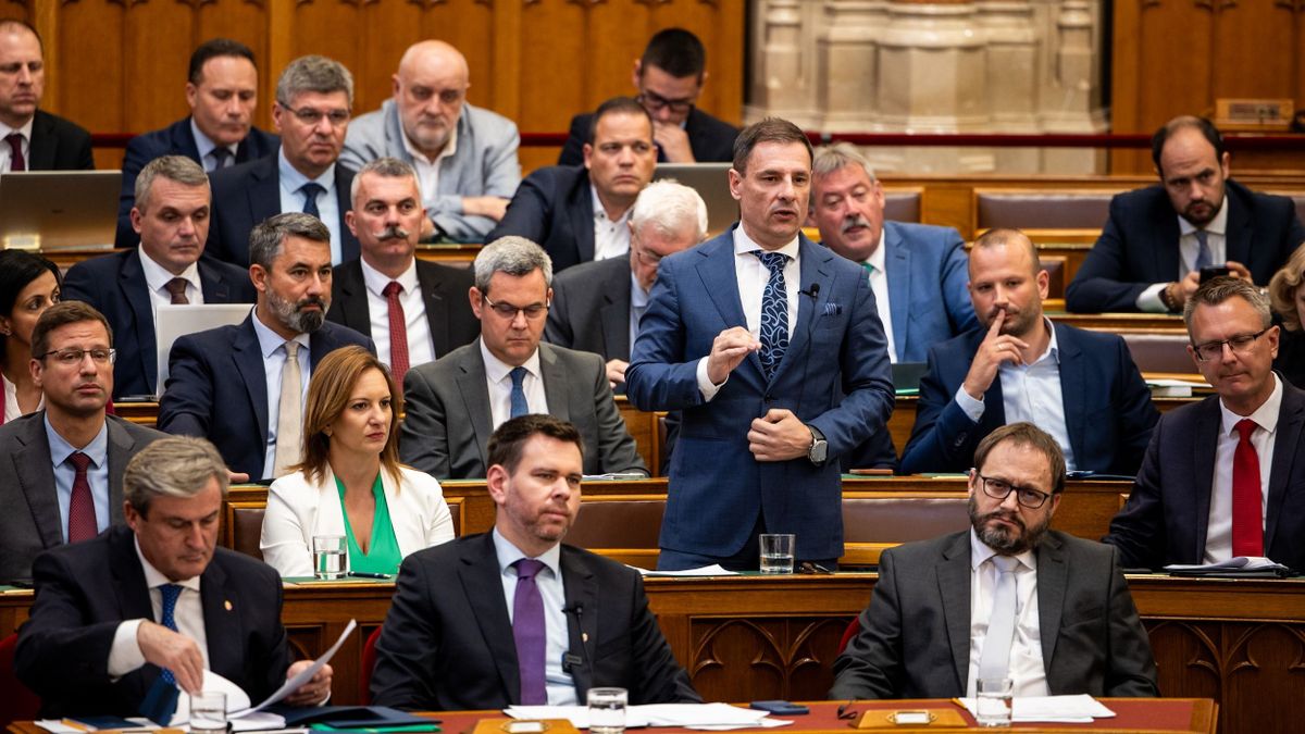 Tuzson Bence: Sorra fordul az Alkotmánybírósághoz a Fidesz a Tisza-kormány alkotmánysértő döntései miatt