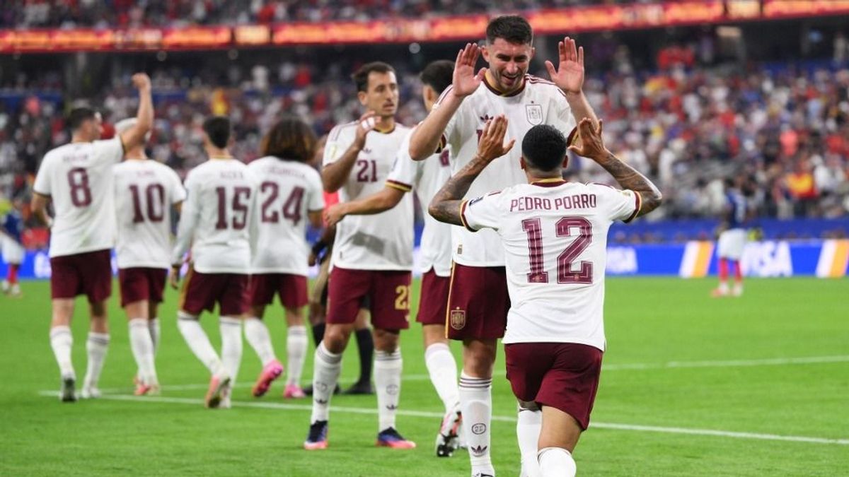 Spain defeats France 2-0 to reach World Cup final