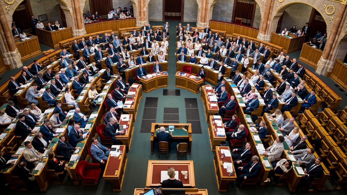 Országgyűlés ülés Parlament