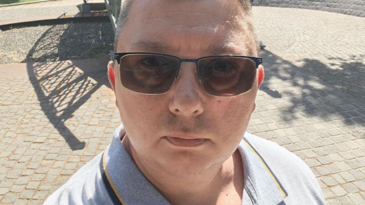 Narcisztikus zsarnokság épül