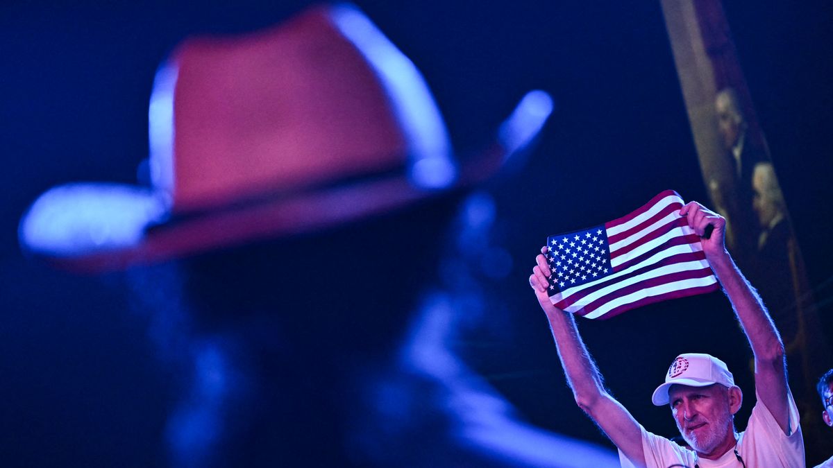 Nemcsak Trump ünnepi beszéde volt viharos Washingtonban, evakuálni kellett a közönséget + videó