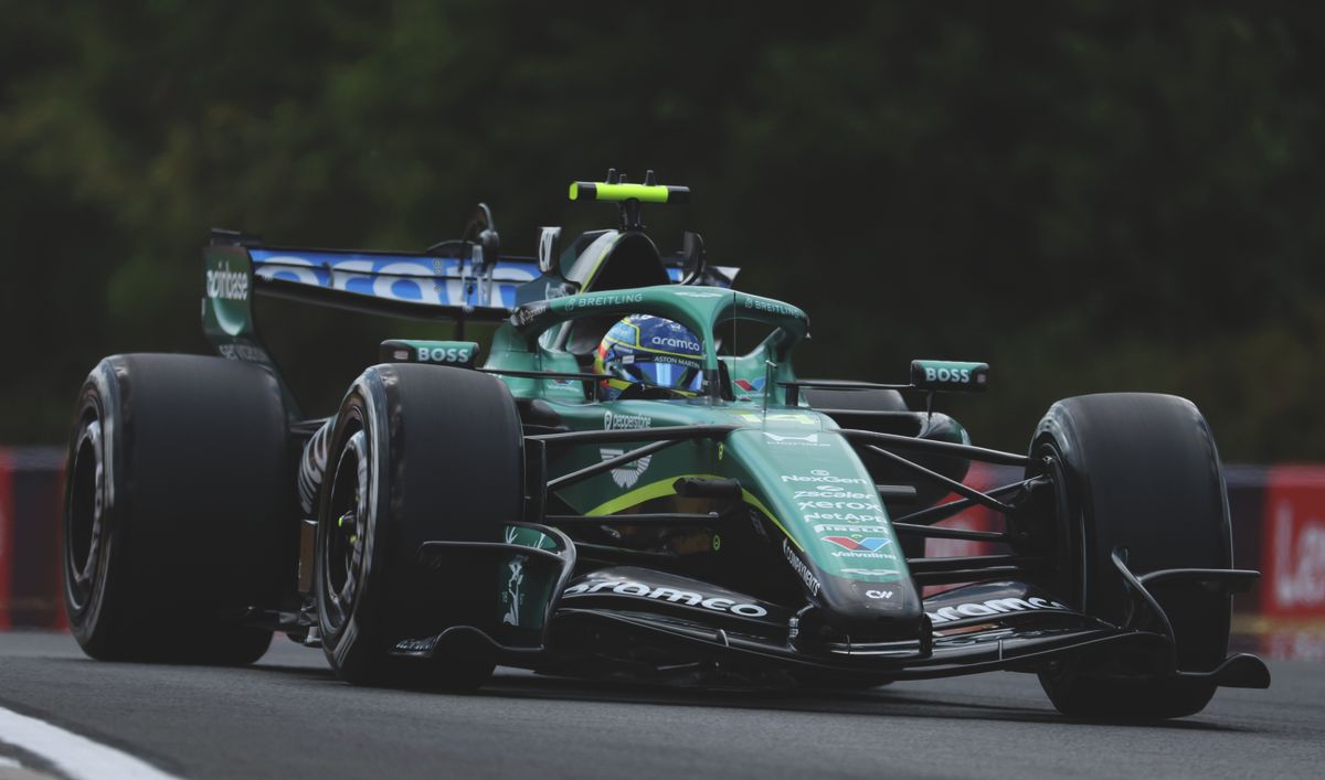 A Hungaroring hozta Fernando Alonso idei legjobb időmérőjét, az Aston Martin évét jellemzi, hogy így is csak a 16. helyről várhatja az F1-es Magyar Nagydíj rajtját